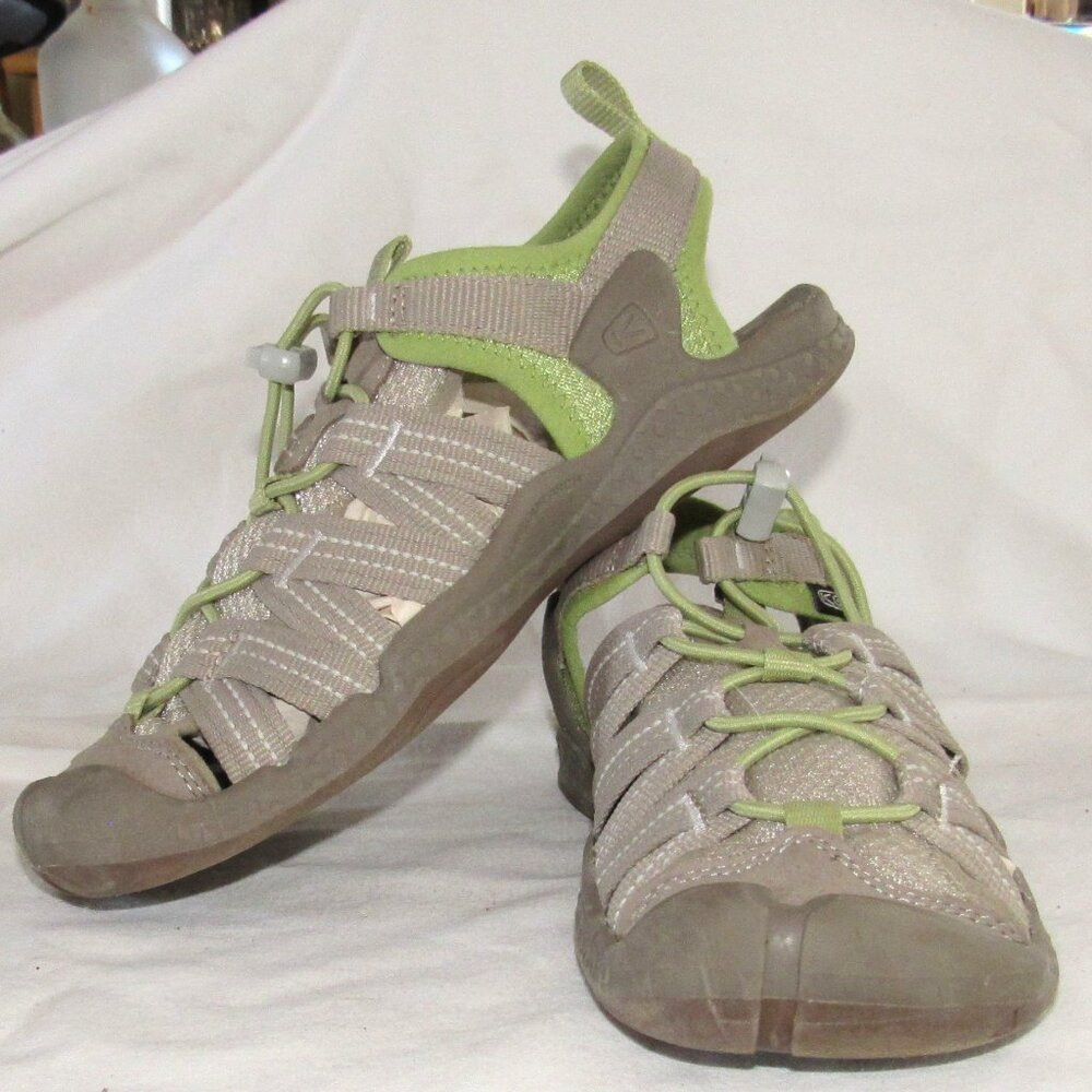 KEEN Gray/Green Women's Drift Creek H2 Water Sandals Size 5.5